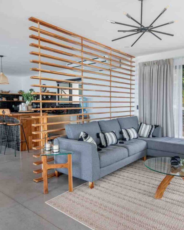 el santuario odisea latina  10