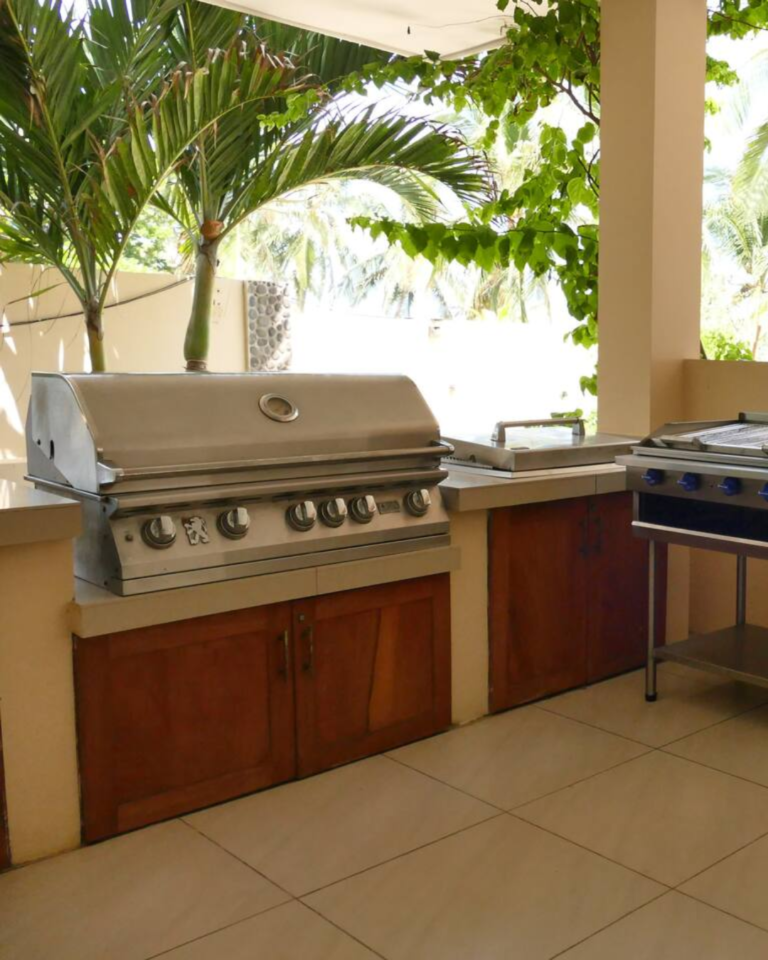 Villa Lety Odisea latina 6